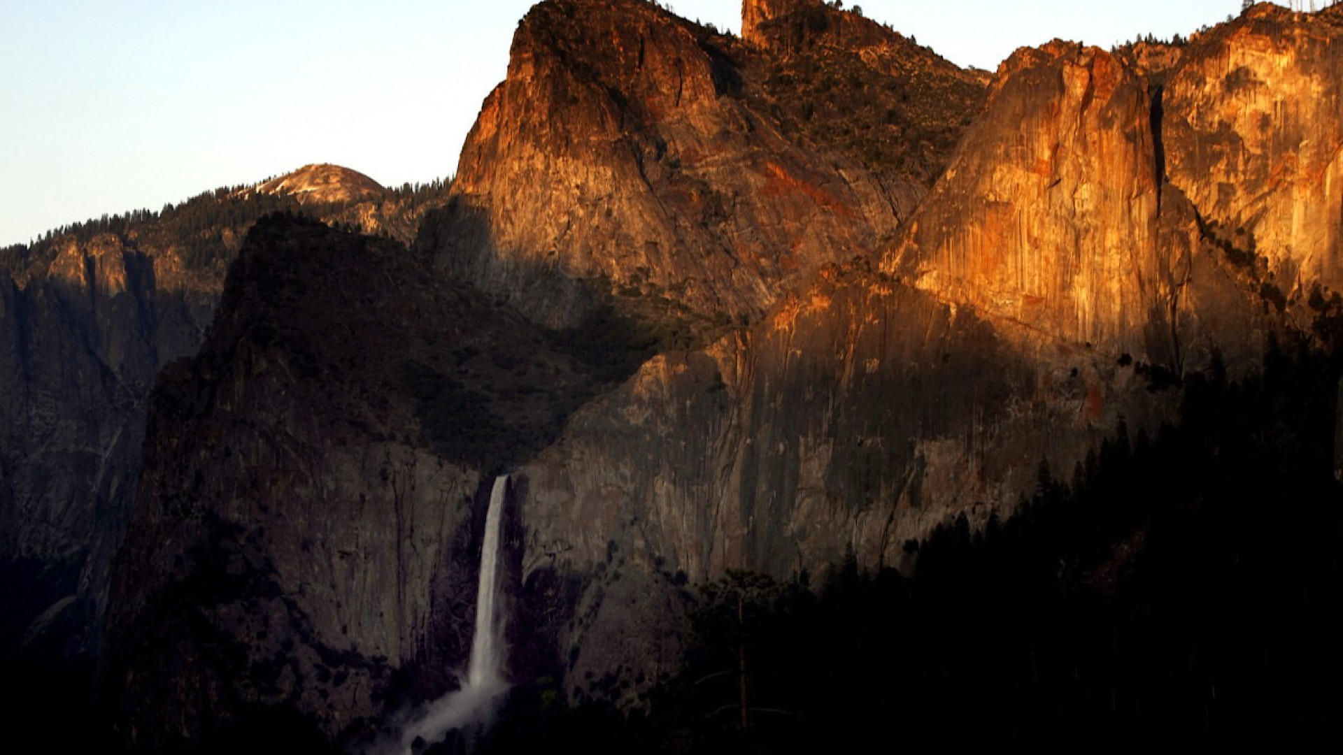 8C426A3B-BA83-4B2E-8EDC-6843919297BB